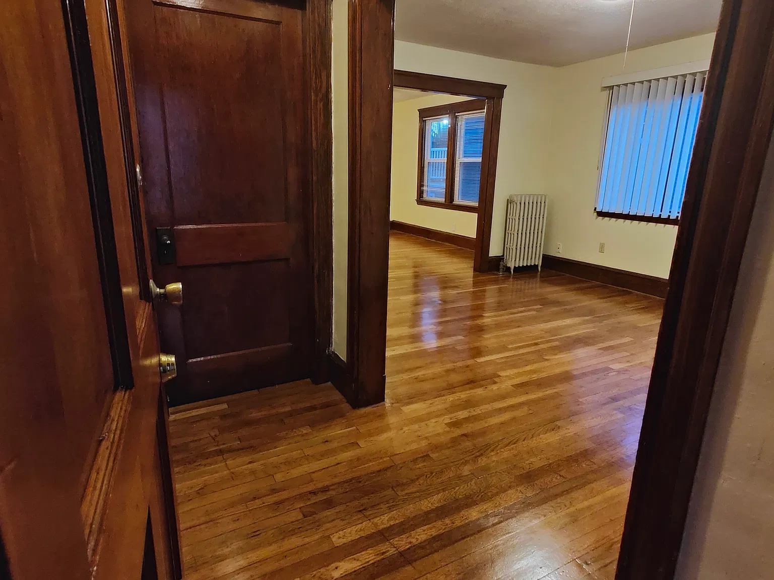 2 bed, 1200 sqft, $2,800 — Photo 4