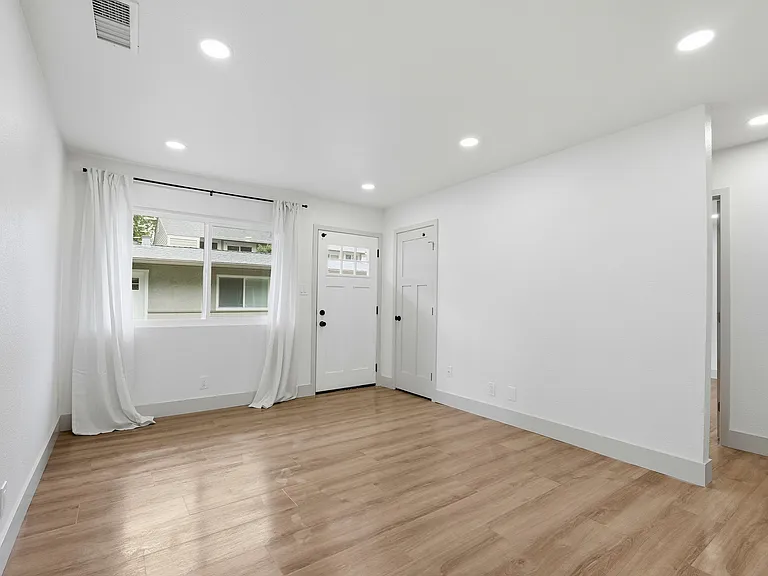 207 Alaska Ave #3 — Photo 14