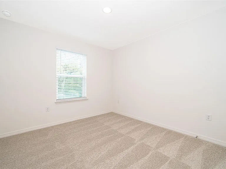 5261 Luisa Ct — Photo 22