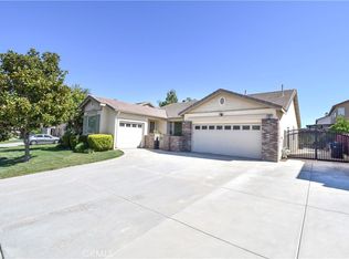 31282 Gardenside Ln, Menifee, CA 92584