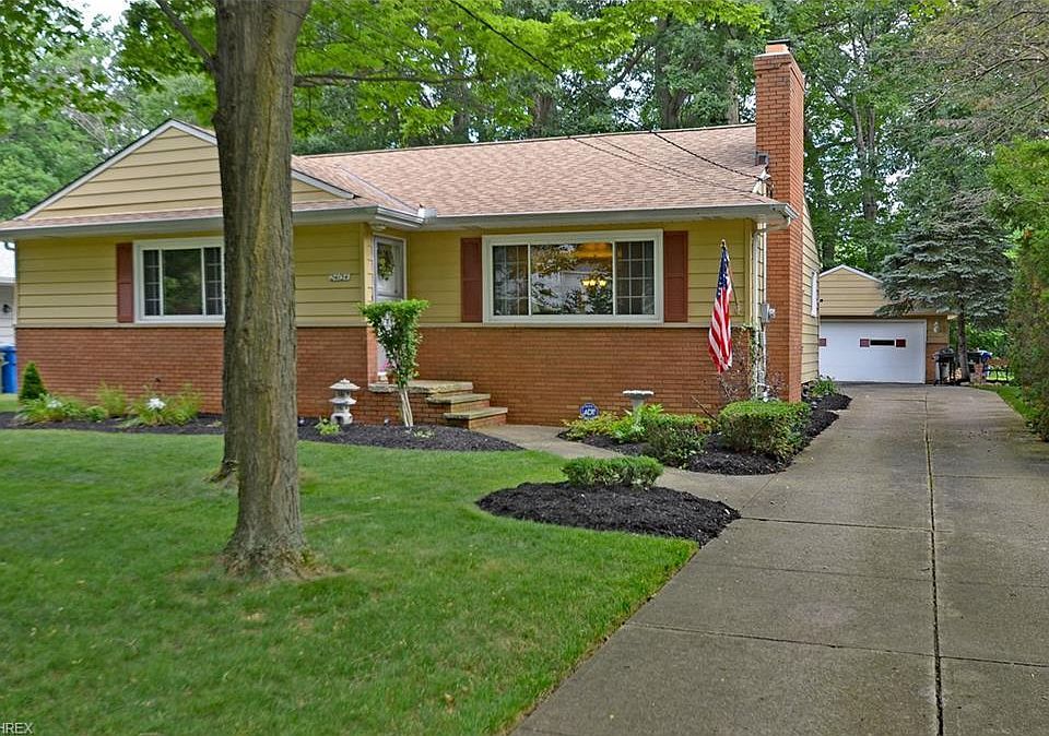 1st image of 24134 Beech Ln
