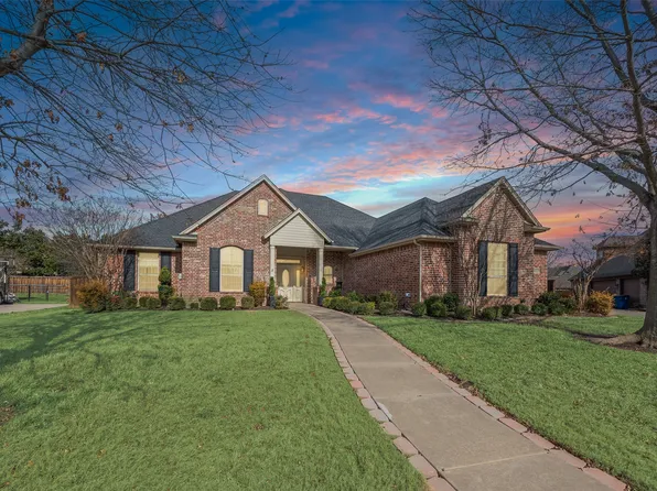 103 Bogey Ct, Waxahachie, TX 75165