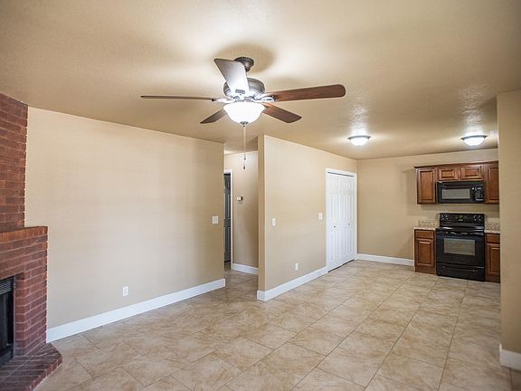 5th image of 1138 N Carlsbad Trce