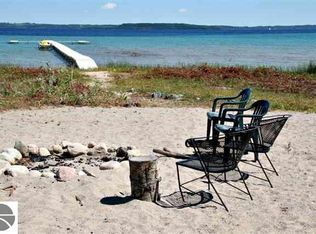 10727 S Captains Ct #32, Suttons Bay, MI 49682