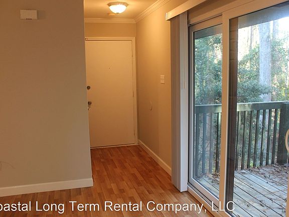 3rd image of 141 Lamotte Dr APT E6