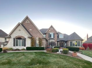 22948 Sun River Dr, Frankfort, IL 60423