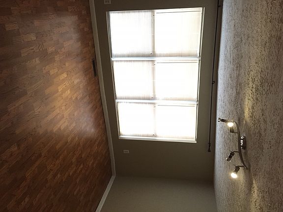 127 Bilbrey living room_03092016