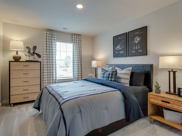 2710 Fordham St — Photo 10