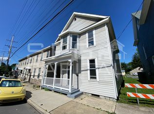 429 S 2nd St, Chambersburg, PA 17201