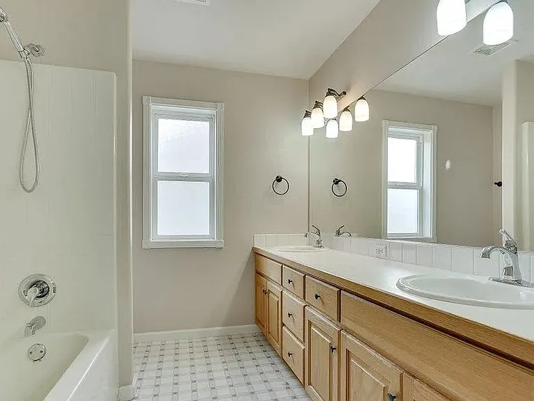 16541 NW Graf St — Photo 24