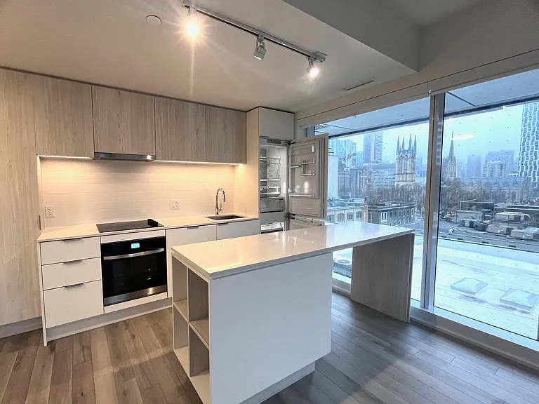 89 Church St #804 — Photo 5