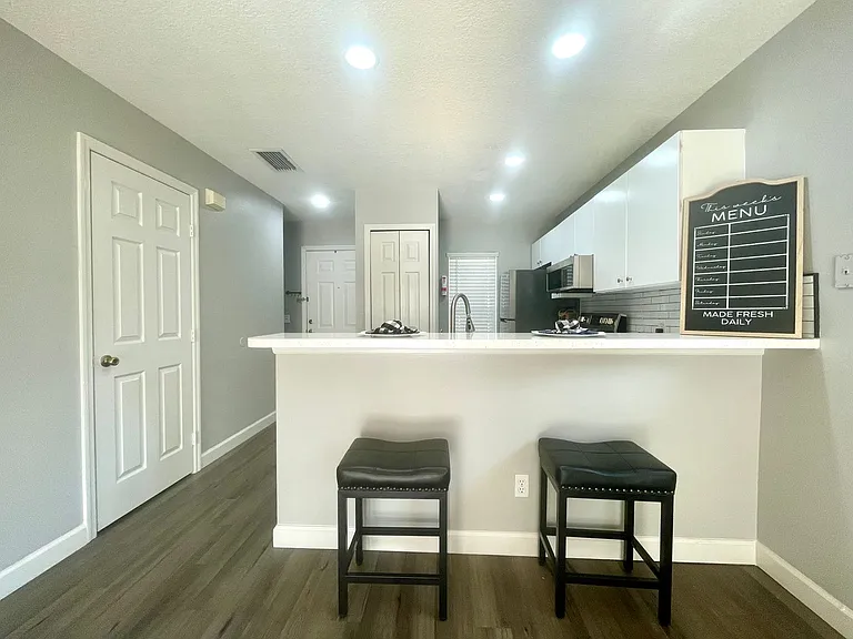 Village Park Townhomes | 2 & 3 Bedroom Apartments in Lady Lake, FL — Photo 25