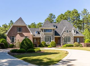 60 Quail Hollow Dr, Pinehurst, NC 28374