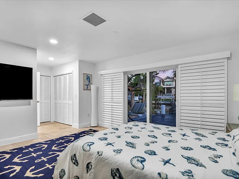 31 Lands End Ln — Photo 25