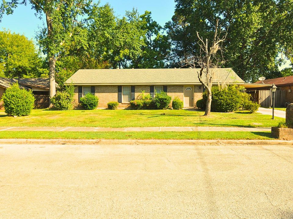 1st image of 2737 S Wallace Dr