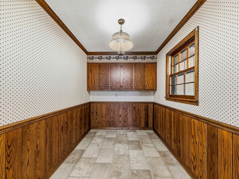 25th image of 8039 Campbellsville Rd