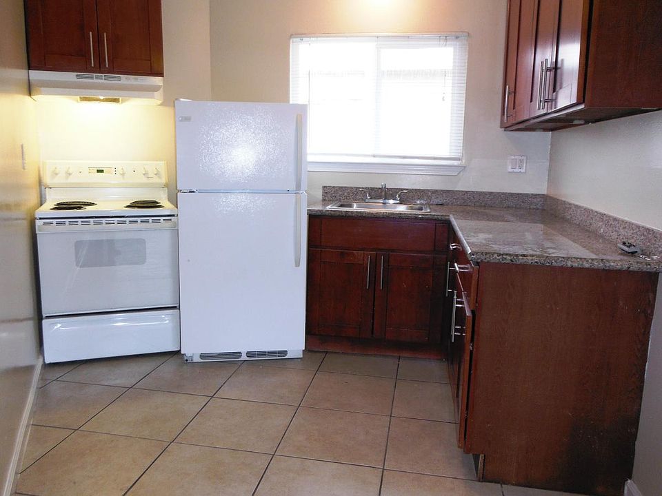 1st image of 2752 Kollmar Dr APT 27