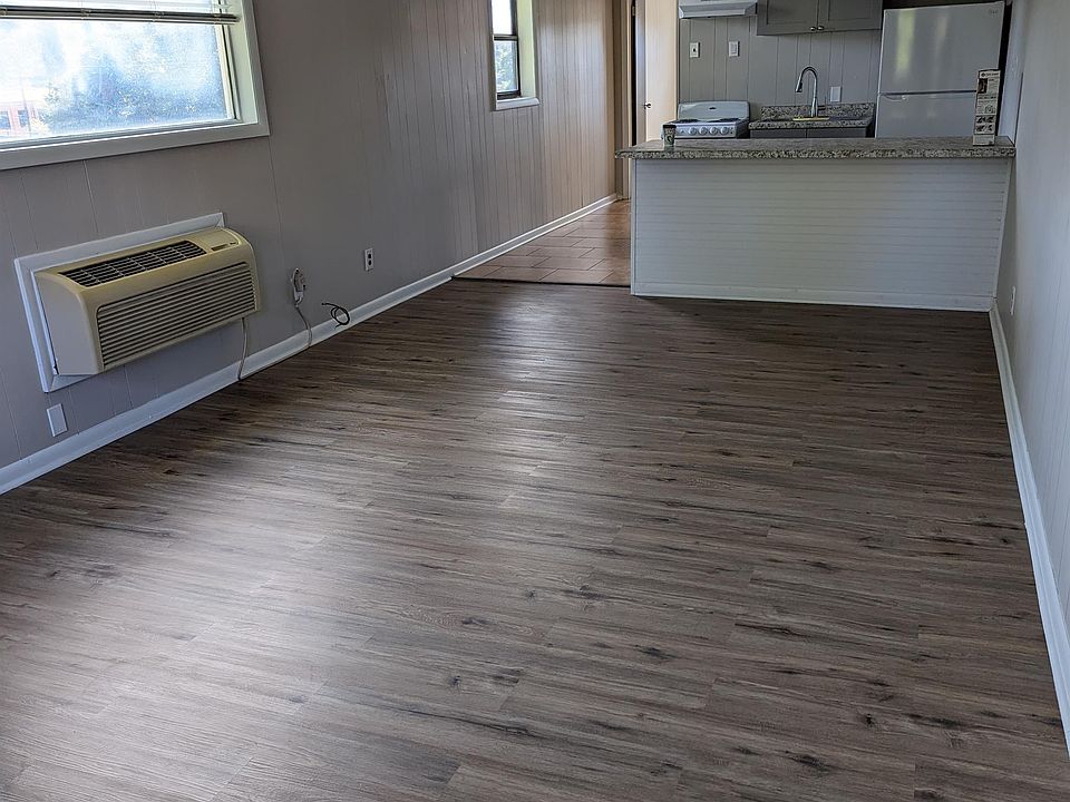 1st image of 200 E Watauga Ave #4