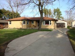204 N Hawthorne Ave, East Peoria, IL 61611