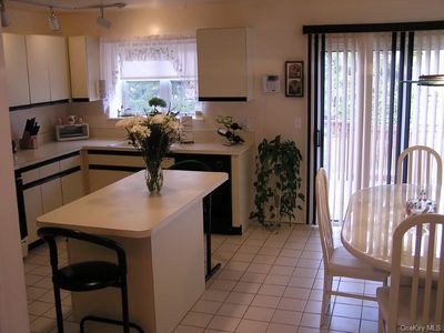 2 Wyndham Ct, Nanuet, NY, 10954
