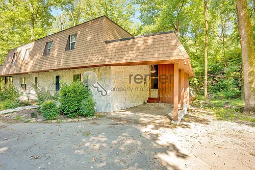 1461 Palisades Rd Photo 1