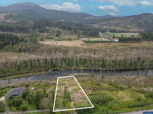 35220 N Santiam Hwy SE, Gates, OR 97346