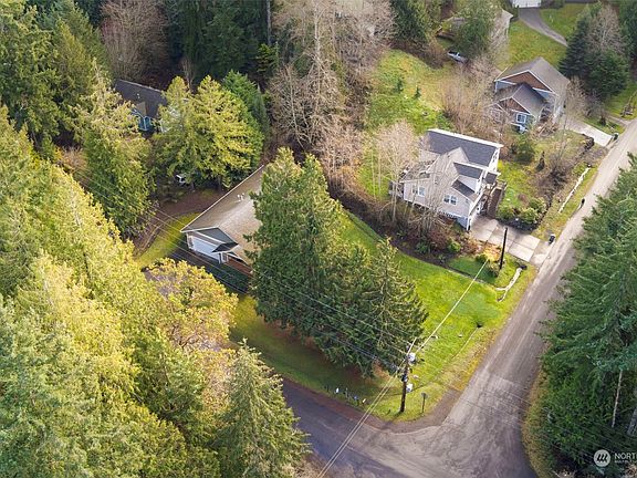 3rd image of 5745 NE Ponderosa Boulevard