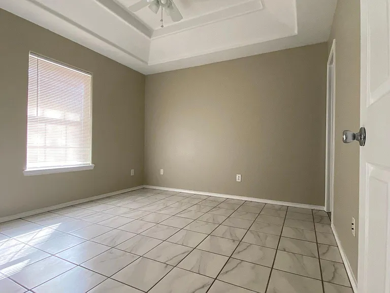 2305 Kimberly Ln — Photo 6