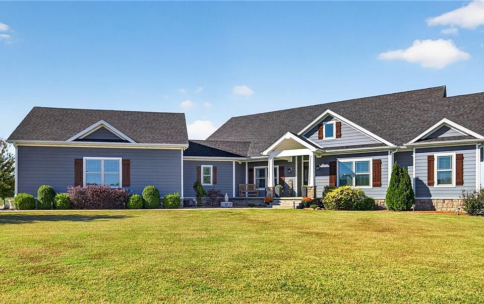 1st image of 183 Deer Creek Ct