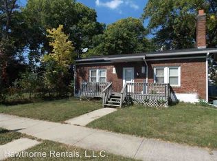 725 Glenwood St, Waterloo, IA 50703