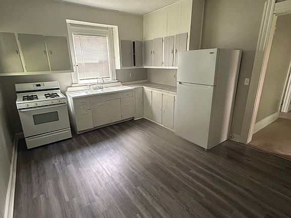 4th image of 934 Middle Ave #Dwn