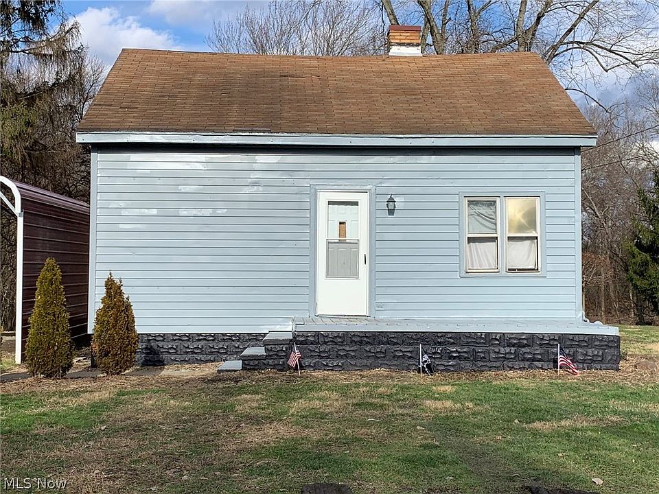 1st image of 713 W 5th St