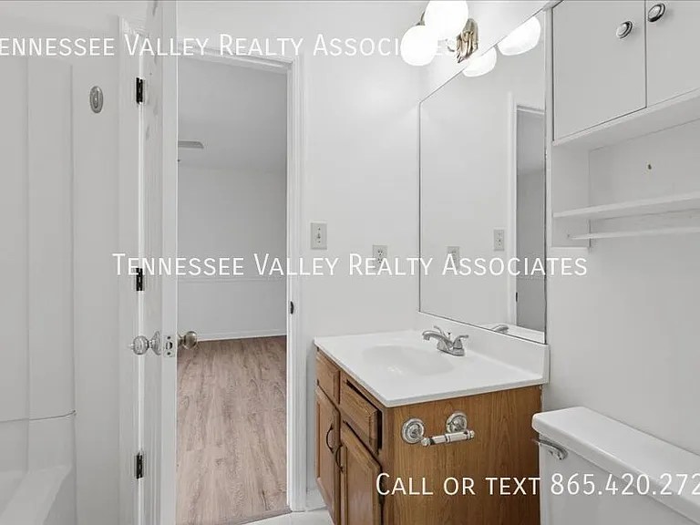 1277 Halifax Rd — Photo 29
