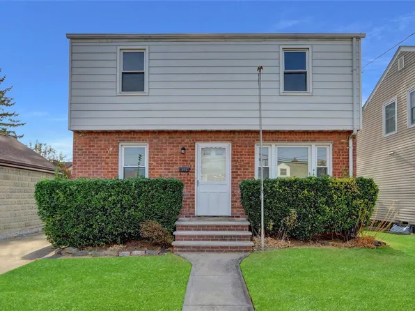 493 Florence Road, Mineola, NY 11501