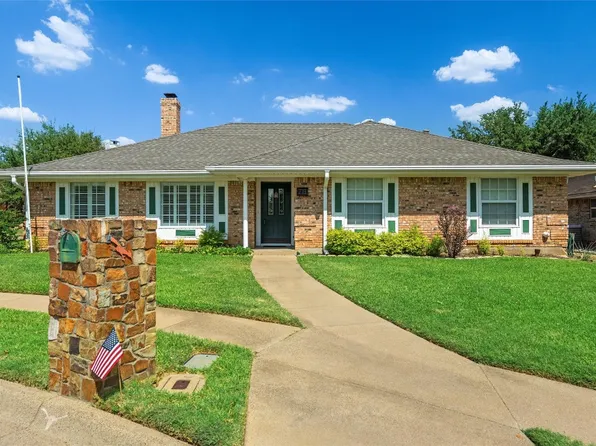 2713 Whispering Trail Cir, Pantego, TX 76013