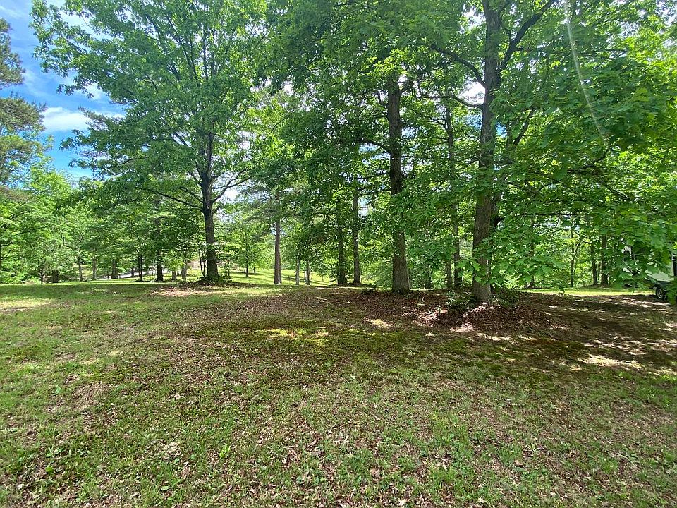 1st image of 6 Mountain Wood Dr
