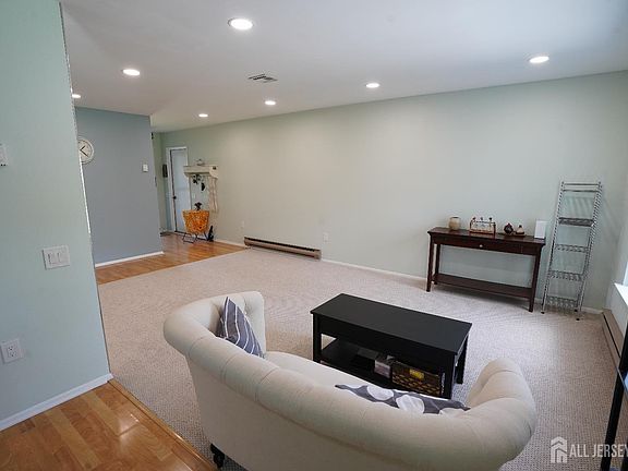 4th image of 535 Ardmore Rd #A