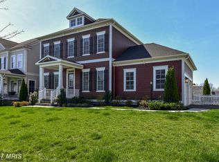 41749 Bloomfield Path St, Ashburn, VA 20148