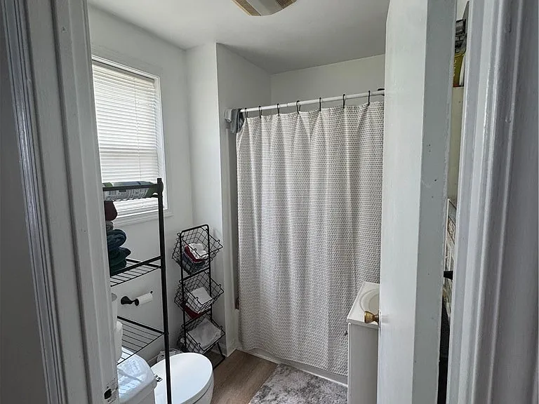 4444 Main St — Photo 9