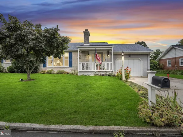 126 Peach Ave, Hershey, PA 17033