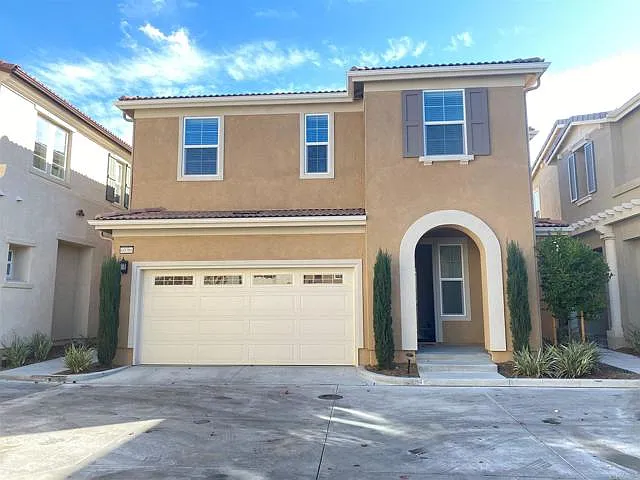 40086 Calle Real — Photo 1