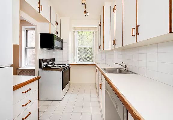 3rd image of 35-49 76th St #2