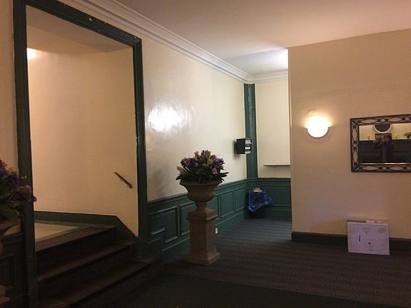 3rd image of 610 Victory Blvd APT 1K