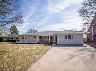 309 Grant St, Bettendorf, IA