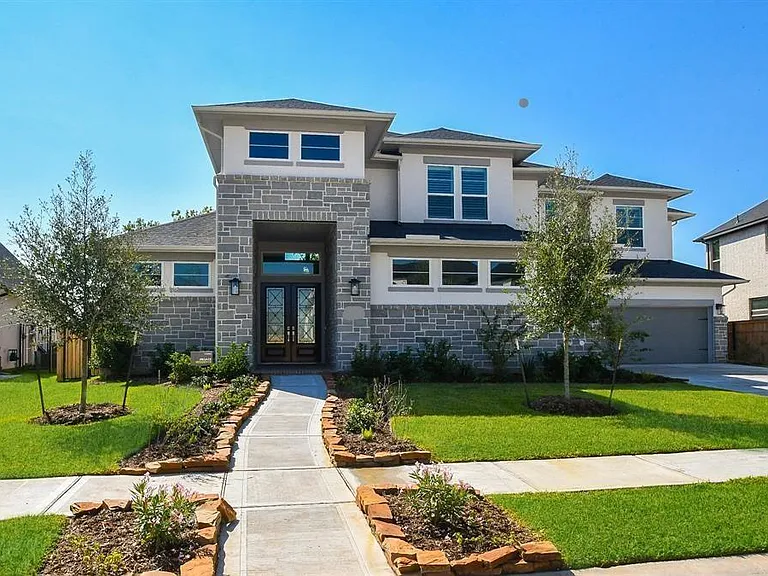 10334 Fountain Shore Dr — Photo 2