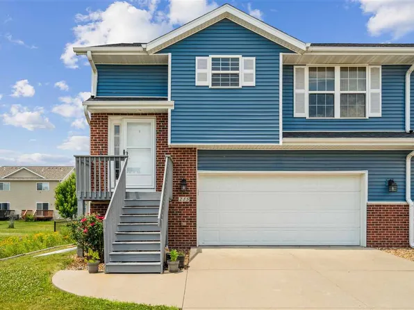 215 N Park Ridge Rd, North Liberty, IA 52317
