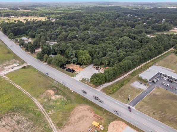 Piedmont SC Luxury Homes For Sale - 246 Homes | Zillow