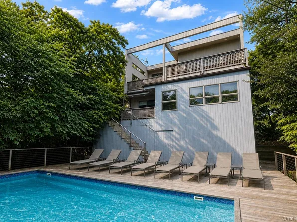 287 Bay Walk, Fire Island Pines, NY 11782
