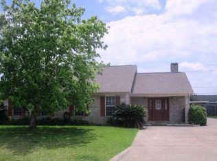 204 Hunter Ridge Ln, Nederland, TX 77627