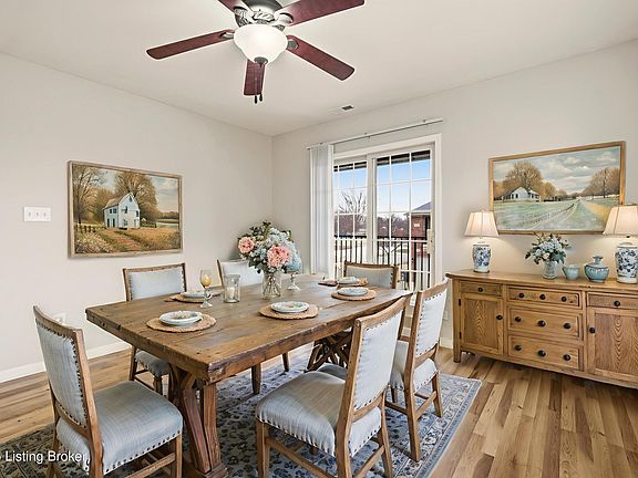 3rd image of 7821 Pleasure Walk Cir